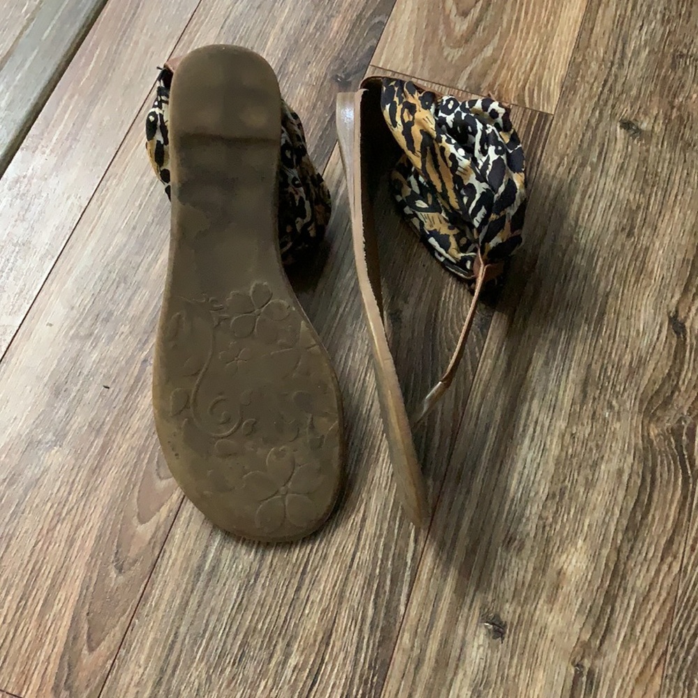 Sandals - Picture 3 of 4